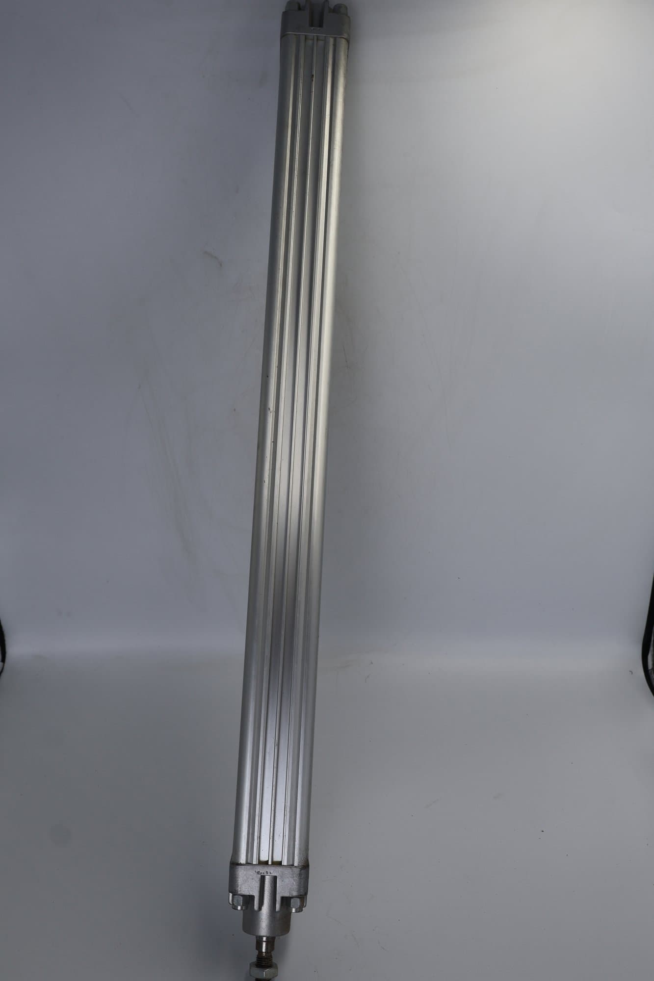 Cilindro Pneumático 32 x 500 mm para Manequim - Toper