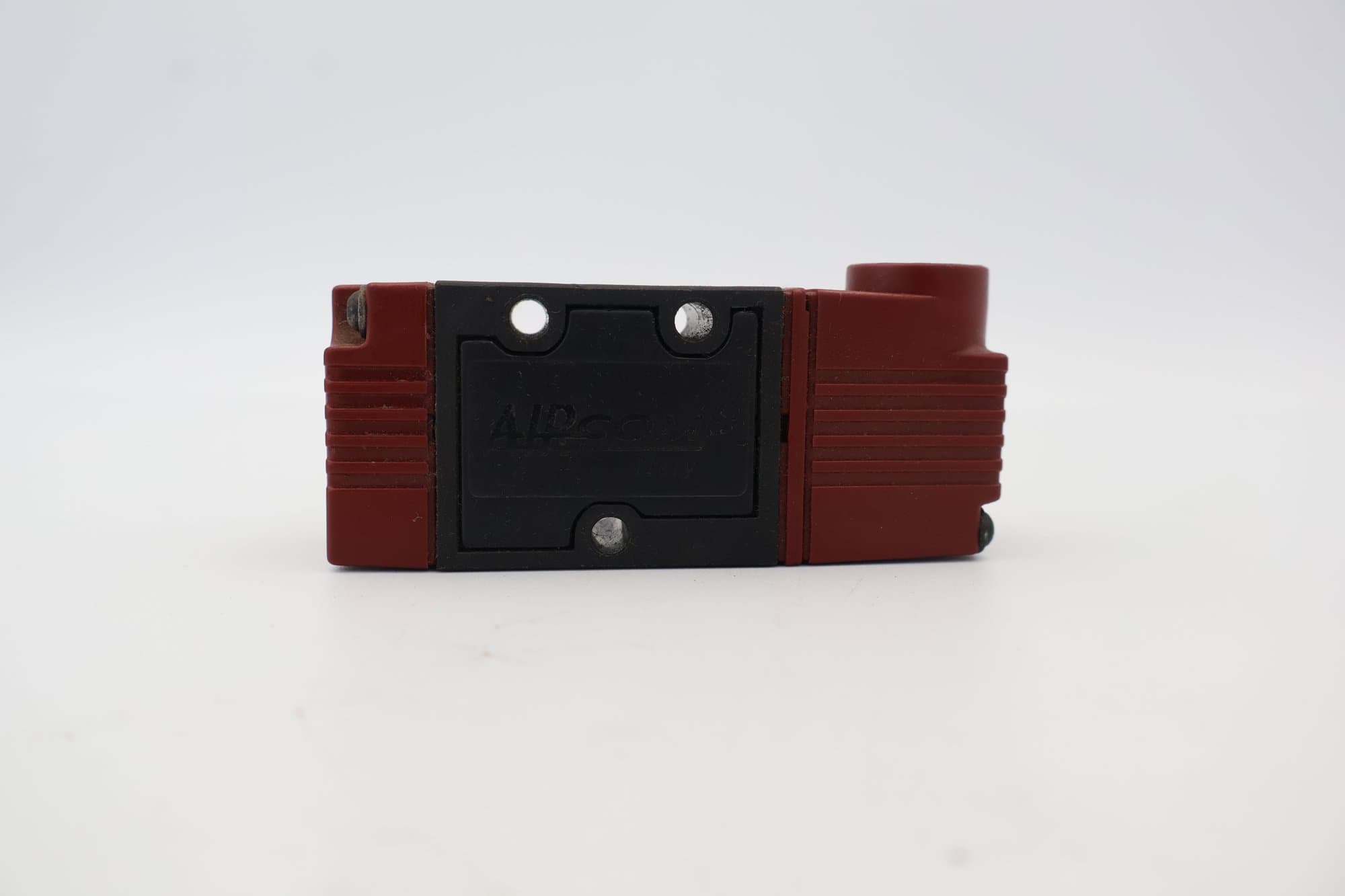 Válvula Pneumática 3/2 Vias 1/8" com Piloto e Retorno por Mola - Lava a Seco