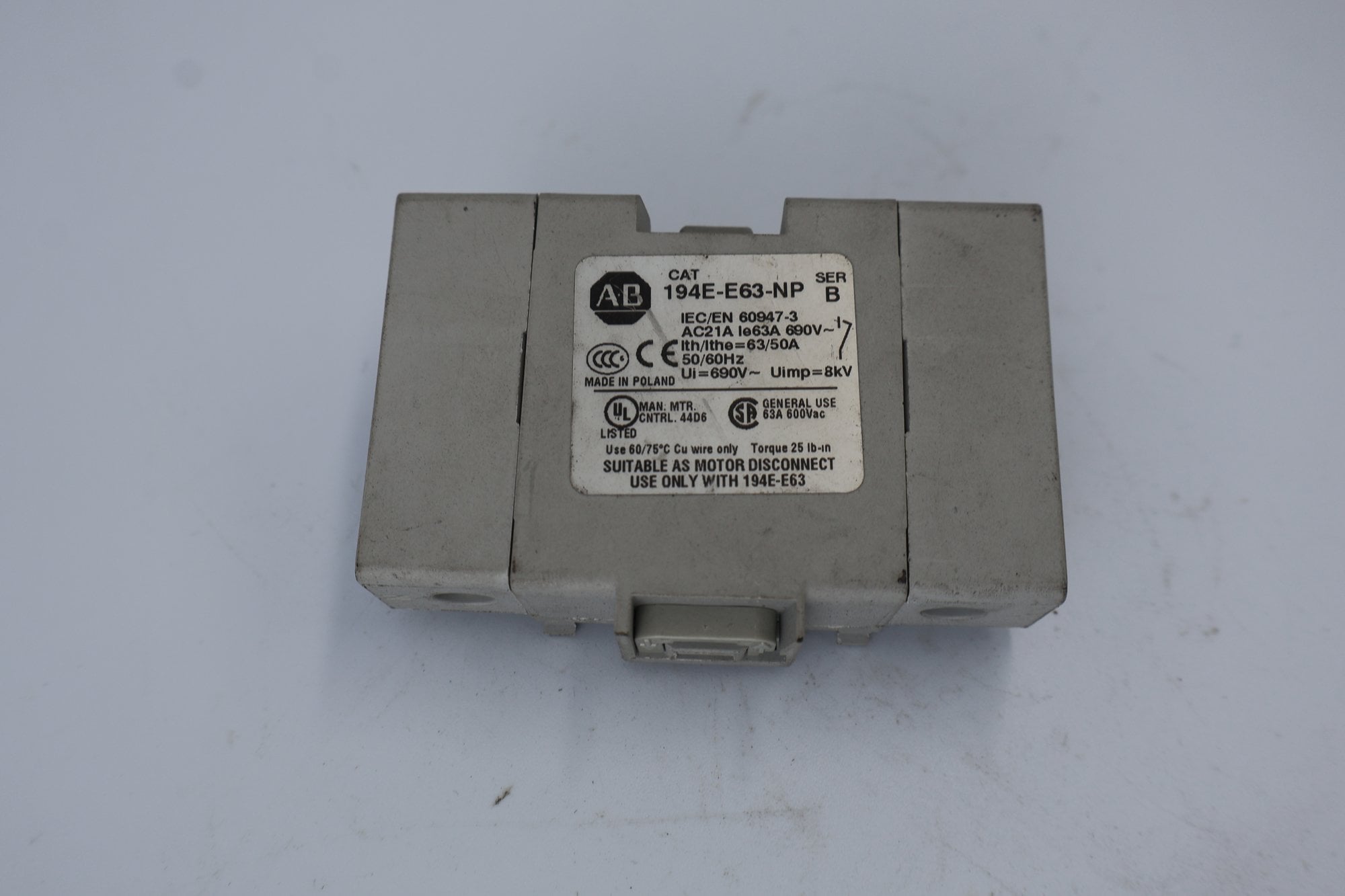 Interruptor 4 Polo + Terra 63 A - Lava a Seco